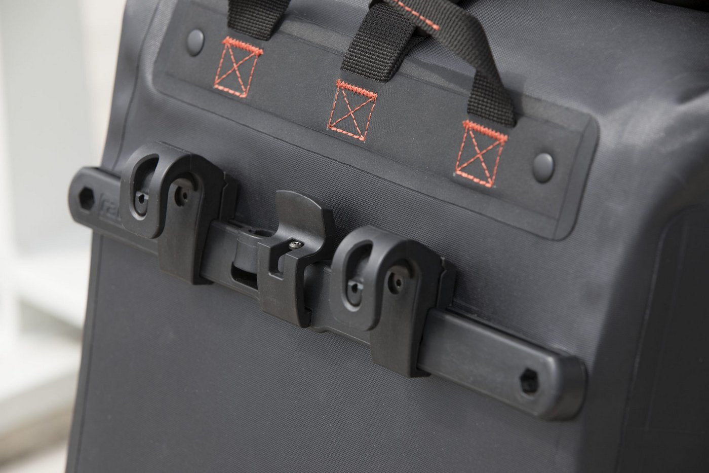 Kelioninis krepšys New Looxs Varo Backpack 22L black