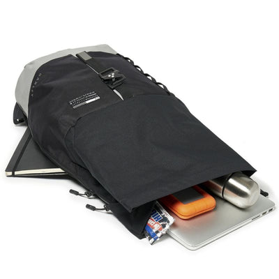 Kuprinė Oakley Latch 921158-02E